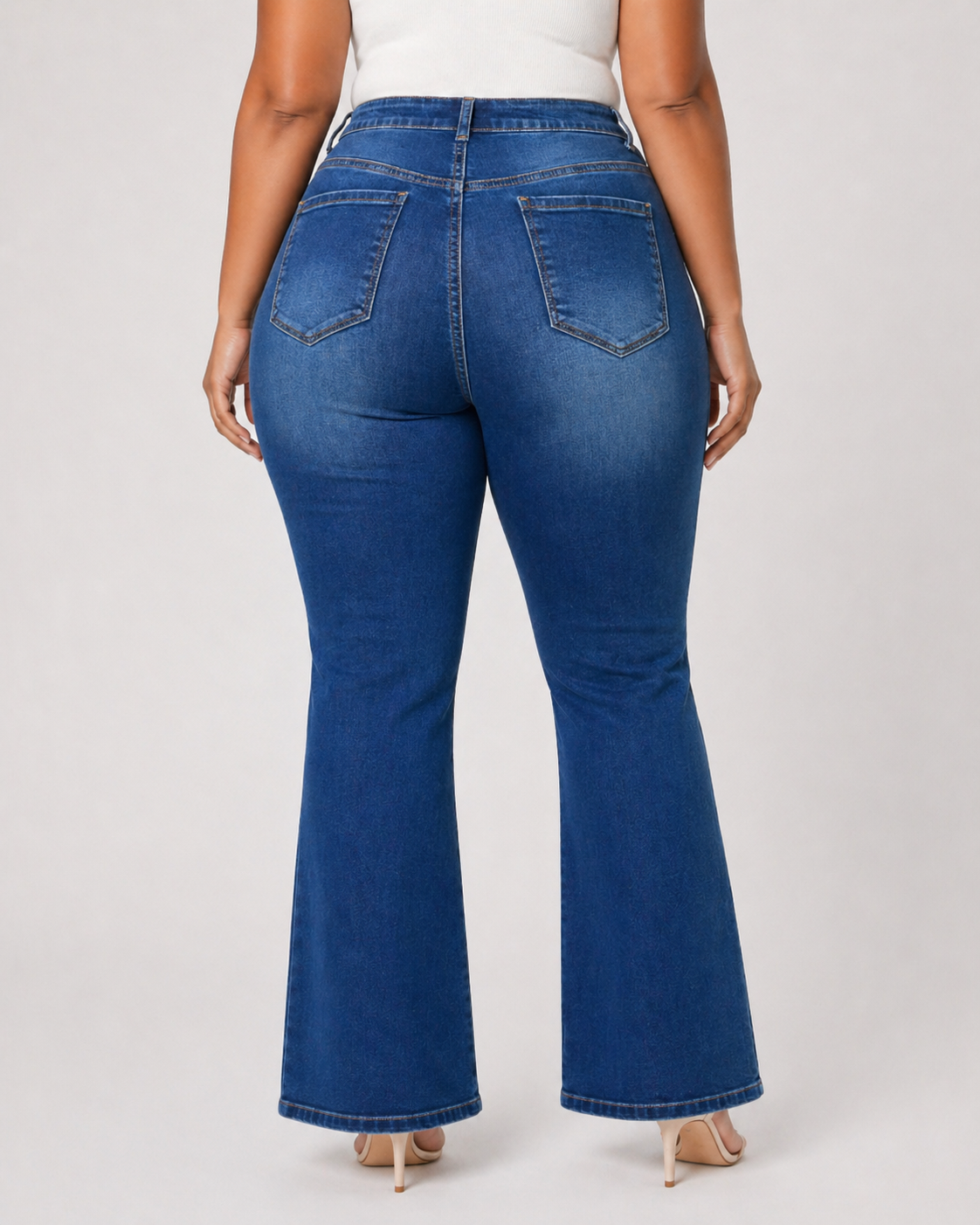 Pantalón de mezclilla corte bootcut